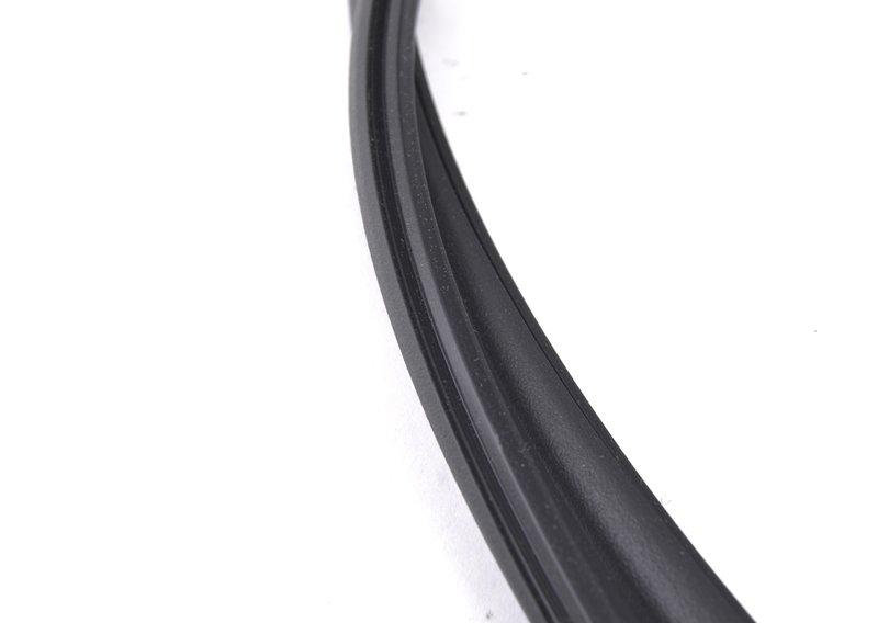 Упл.прокладка по периметру крышки люка