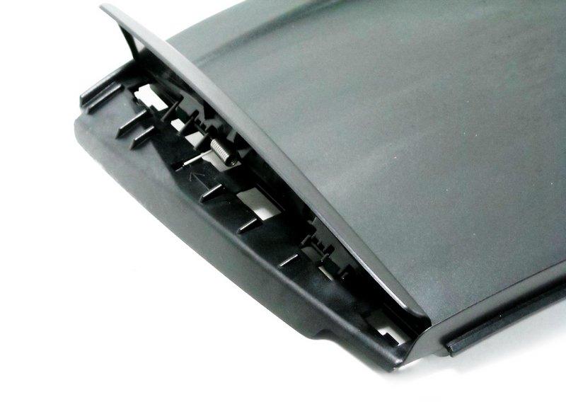 Дно отделения для складного верха