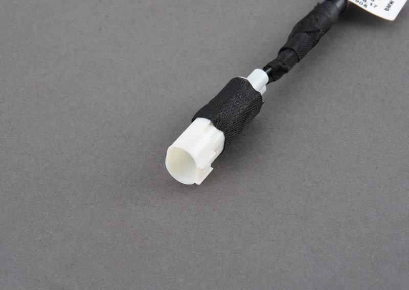 Микровыключатель замка справа