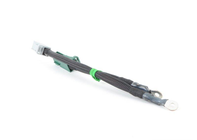 Плюсовой провод аккумуляторной батареи