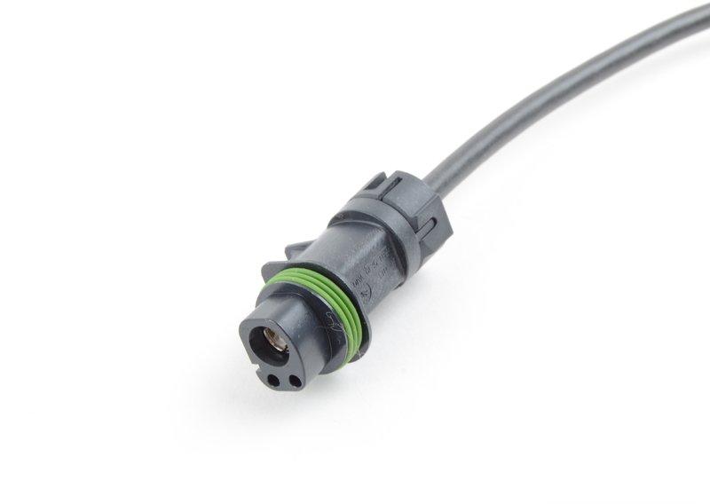 Провод камеры бокового вида в зеркало