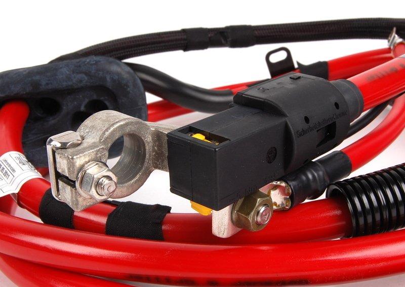 Плюсовой провод аккумуляторной батареи