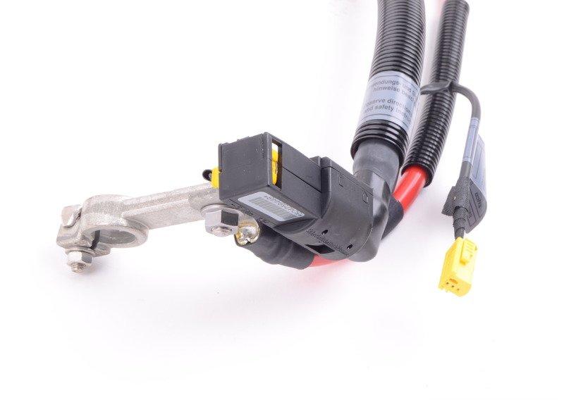 Плюсовой провод аккумуляторной батареи