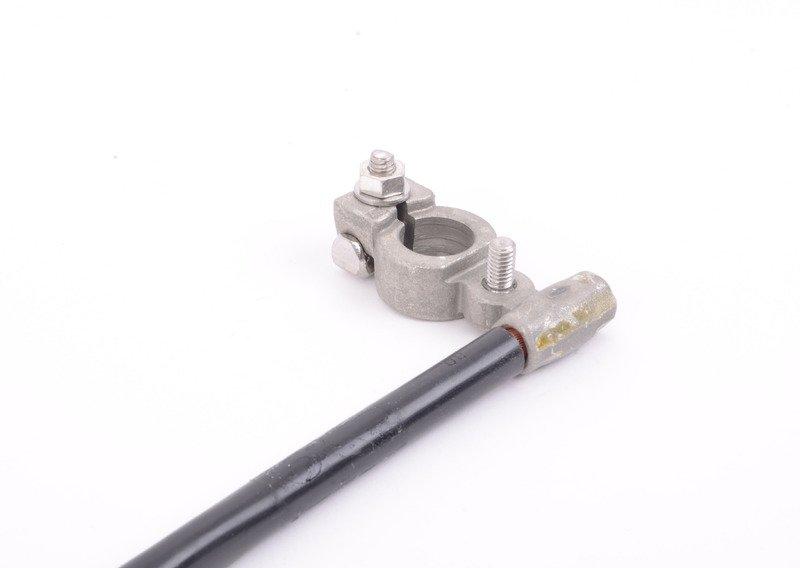 Минусовой провод аккумуляторной батареи