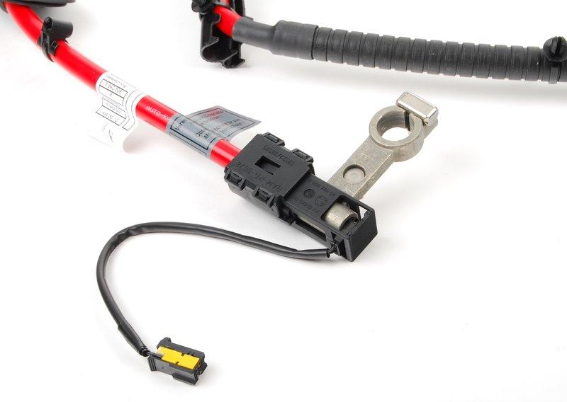 Плюсовой провод аккумуляторной батареи