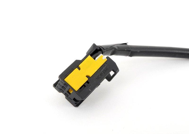 Плюсовой провод аккумуляторной батареи