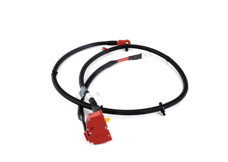 Плюсовой провод аккумуляторной батареи