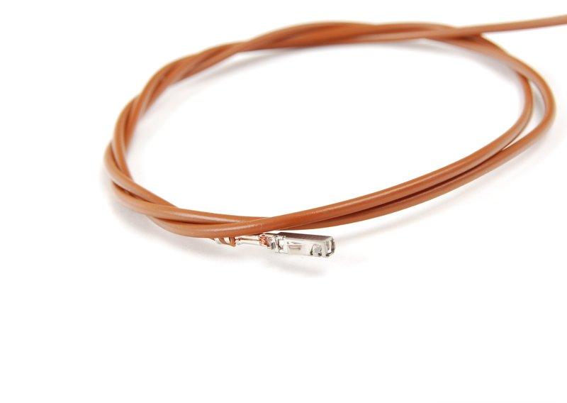 Гнездовой контакт MQS с кабелем