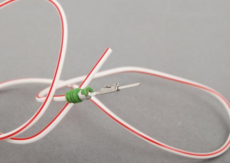 Контактный штырь