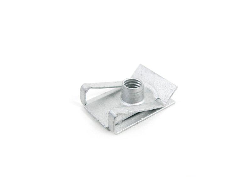 Листовая гайка