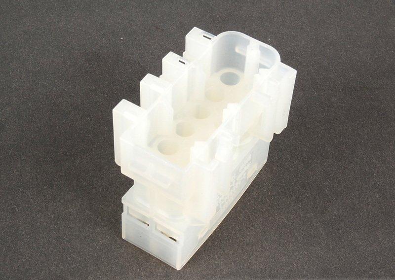 Steckergehäuse weiss