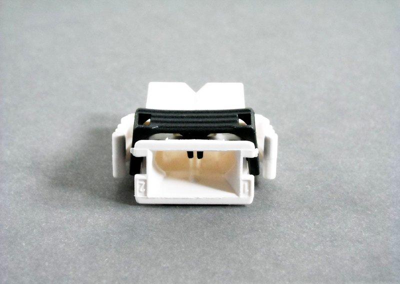 Корпус вилки разъема