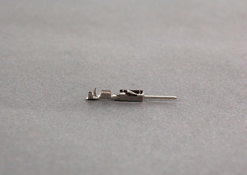 Штыревой контакт MQS