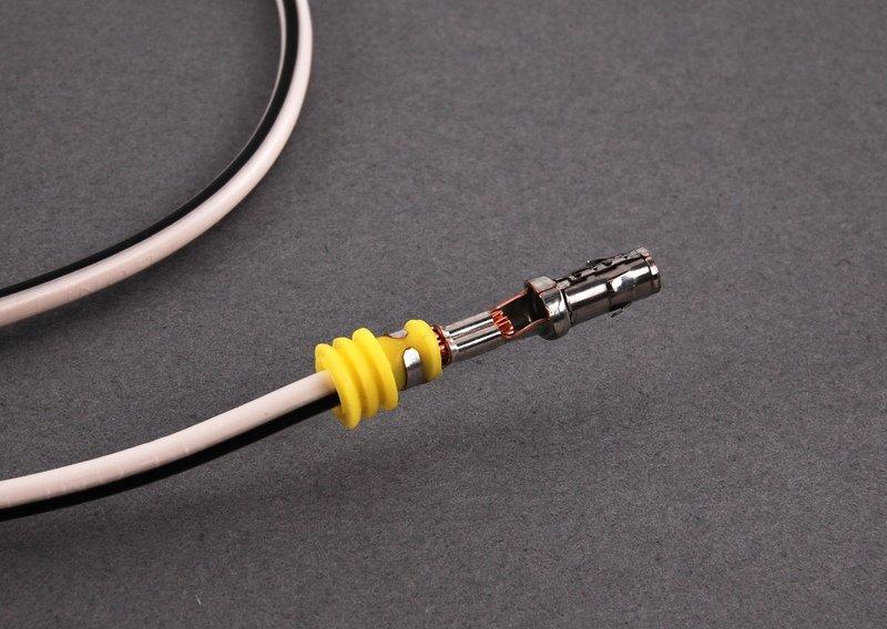 Гнездовой контакт