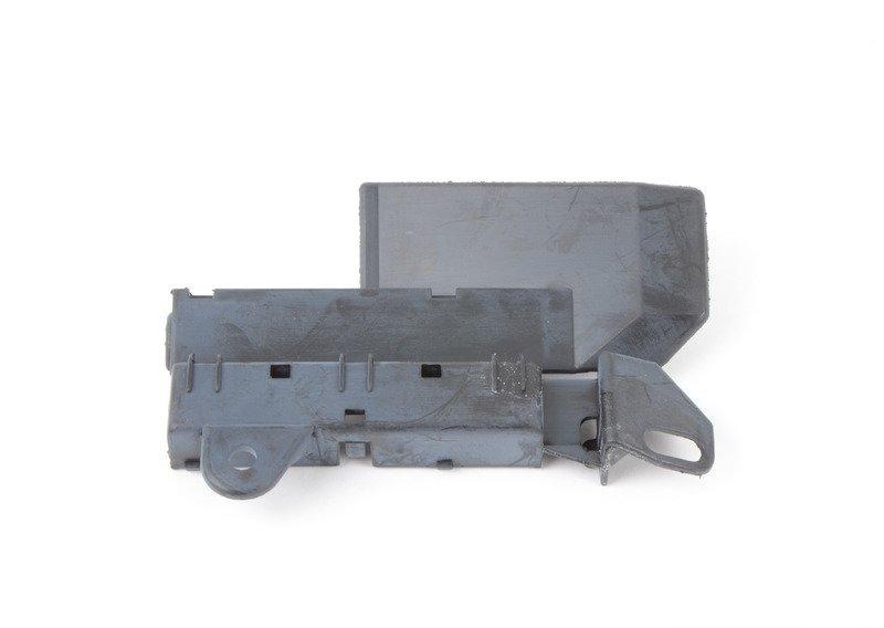 Кронштейн разъема в колесной нише П