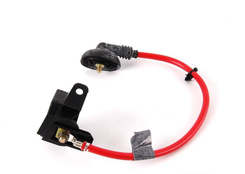 Плюсовой провод аккумуляторной батареи