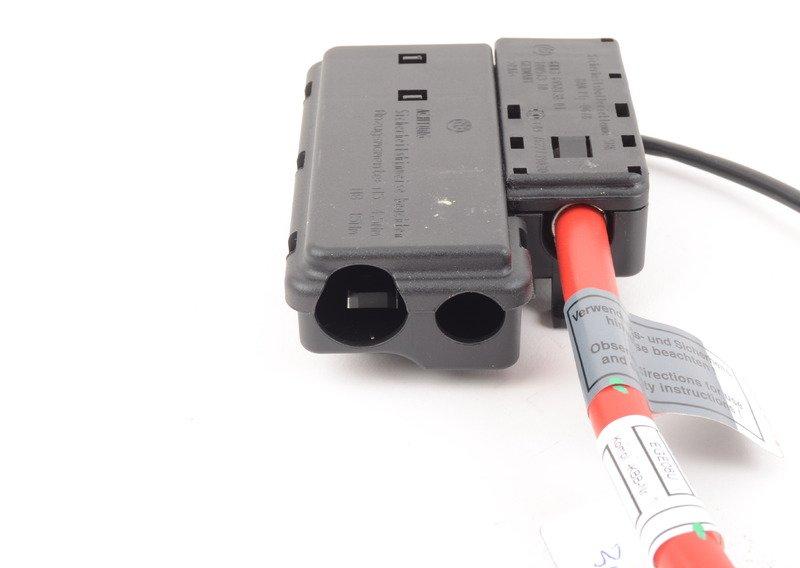 Зажим плюса ак.бат.с блоком предохр.