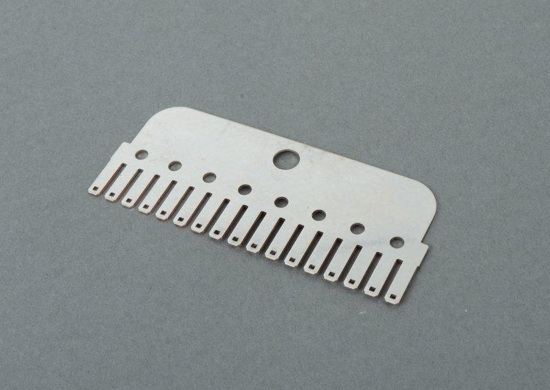 Гребешковый соединитель