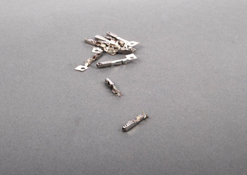 Гнездовой контакт