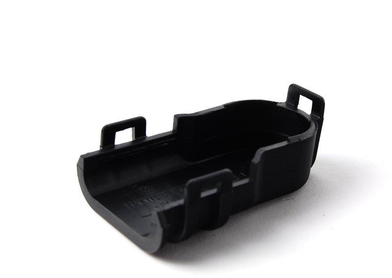 Крышка плюсового вывода аккумулятора