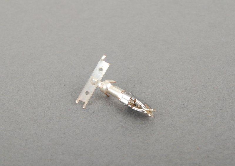 Сдвоенный пружинящий контакт