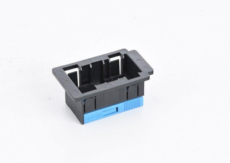 Рамка крепления гнезда разъема OBD