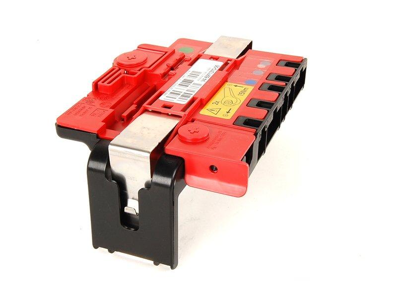 Монтажный блок с предохранителем