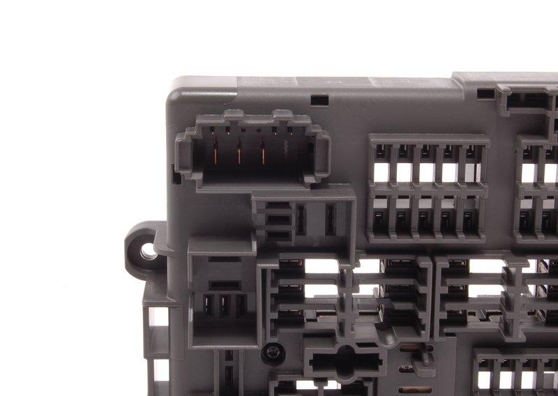 E8x/E9x распределитель тока передний