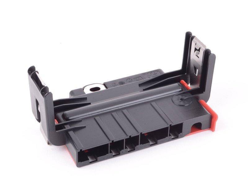 Монтажный блок с предохранителем