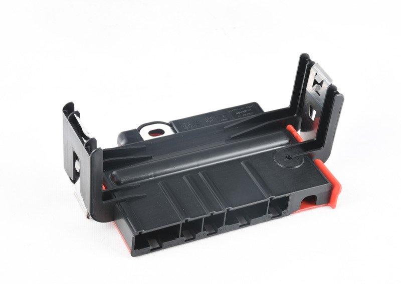 Монтажный блок с предохранителем