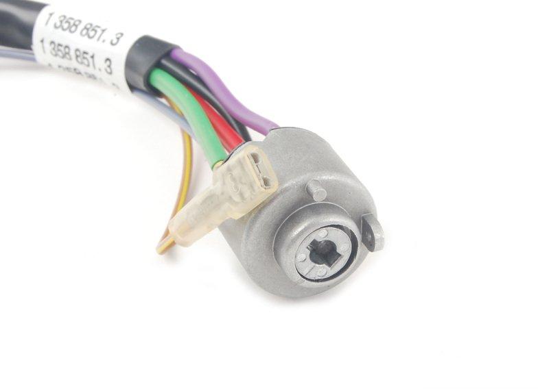 Выключатель зажигания и стартера