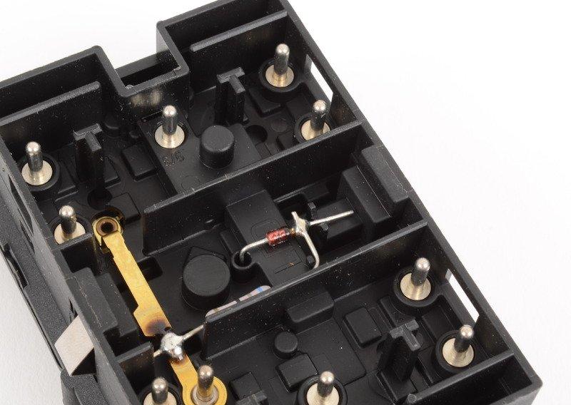 Комбинация выключ.электр.стеклоподъемн.