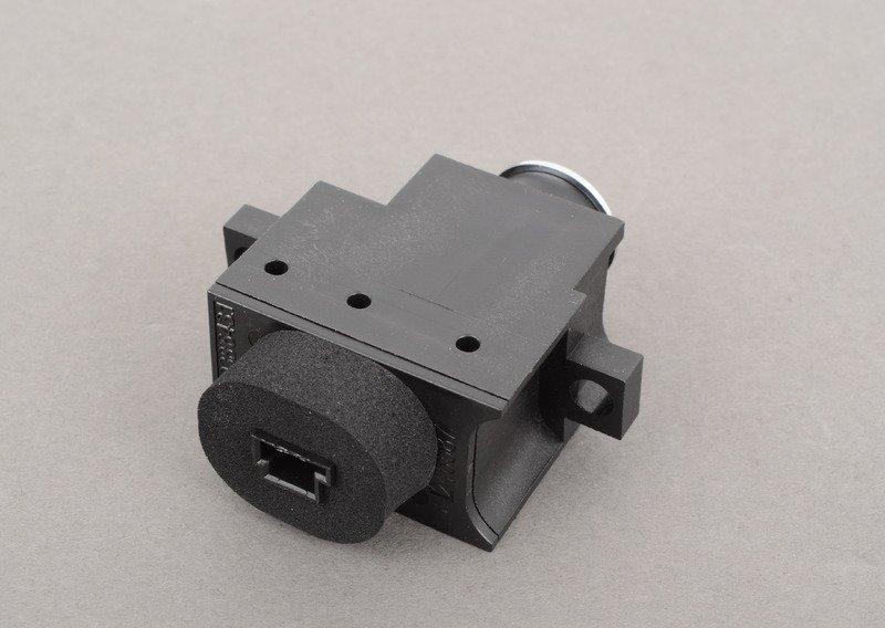 Выключатель багажной двери