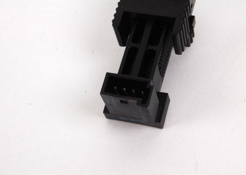 Выключатель стоп-сигналов