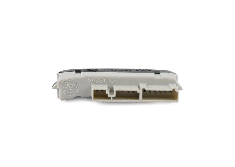 Электронный блок в рулевом колесе