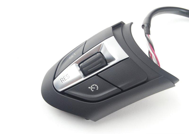 Выключатель на м/ф рул.колесо M-Sport