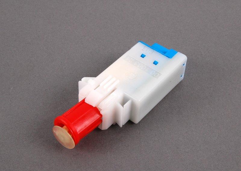 E53 концевик педали сцепления