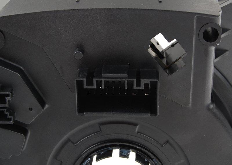 Коммутационный центр в рулевой колонке