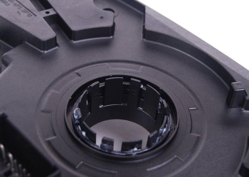 Коммутационный центр в рулевой колонке