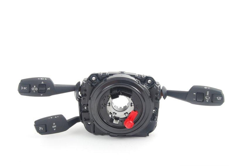 Коммутационный центр в рулевой колонке