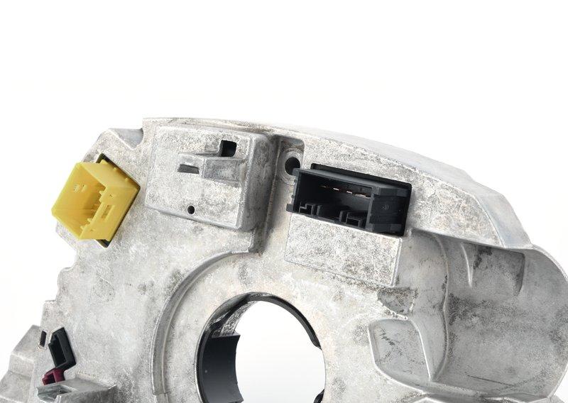 Коммутационный центр в рулевой колонке