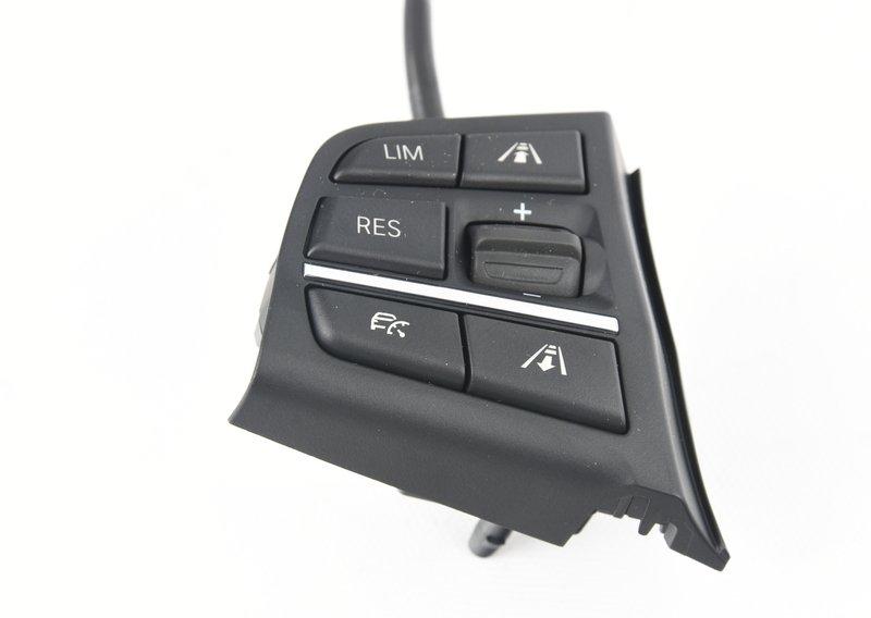 кнопки в руль