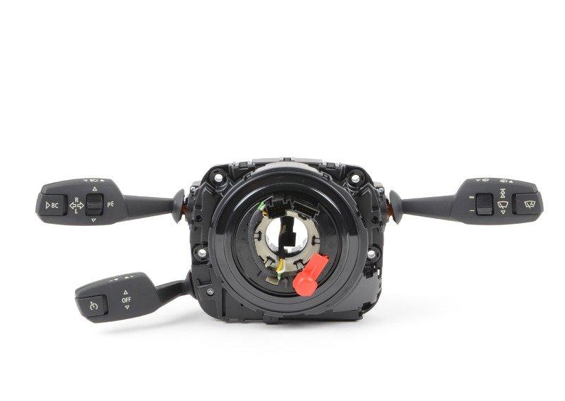 Коммутационный центр в рулевой колонке