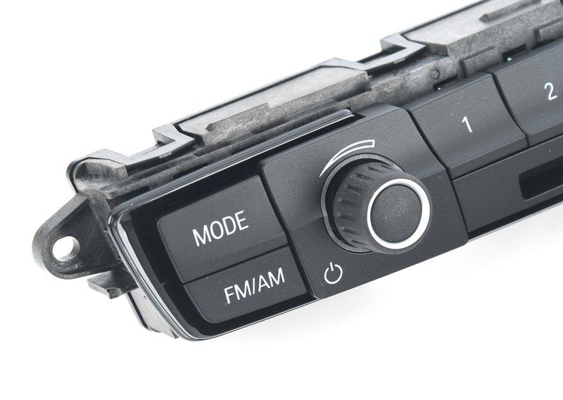 Панель управления аудиосистемой FBM