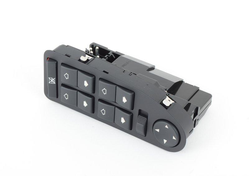 Блок переключателей в двери водителя