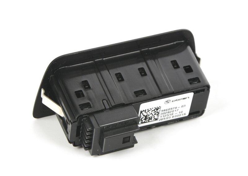 Переключатель нижней багажной двери G05 / G07