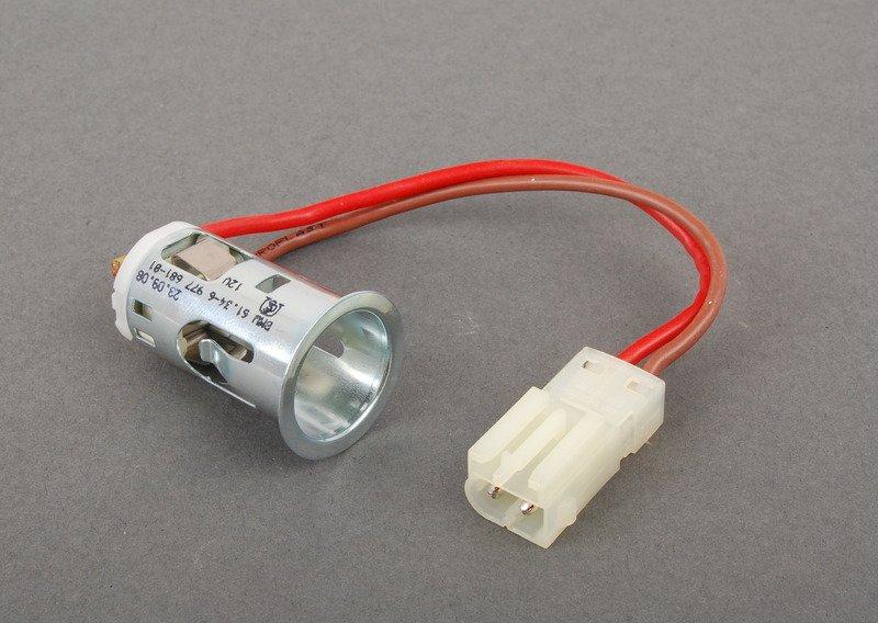 E60/E63 гнездо прикуривателя