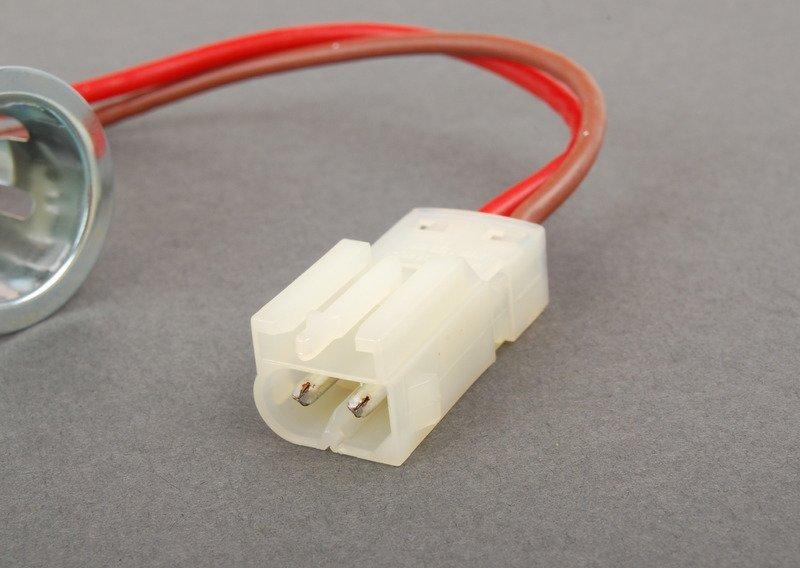 E60/E63 гнездо прикуривателя