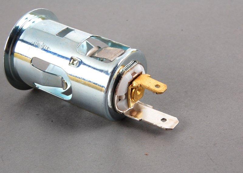 Гнездо прикуривателя