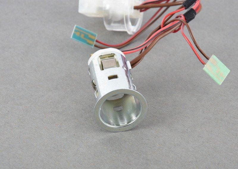 Гнездо прикуривателя со светодиодом